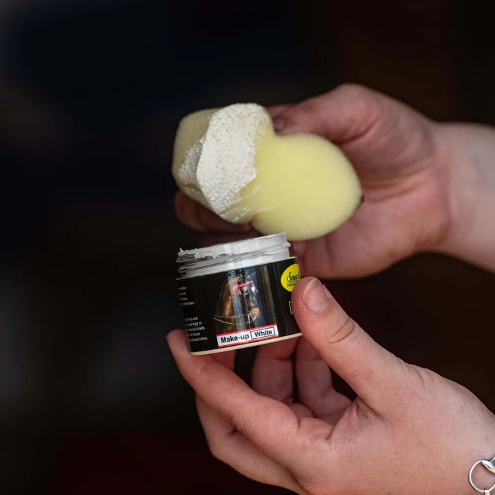 Smart grooming equine makeups